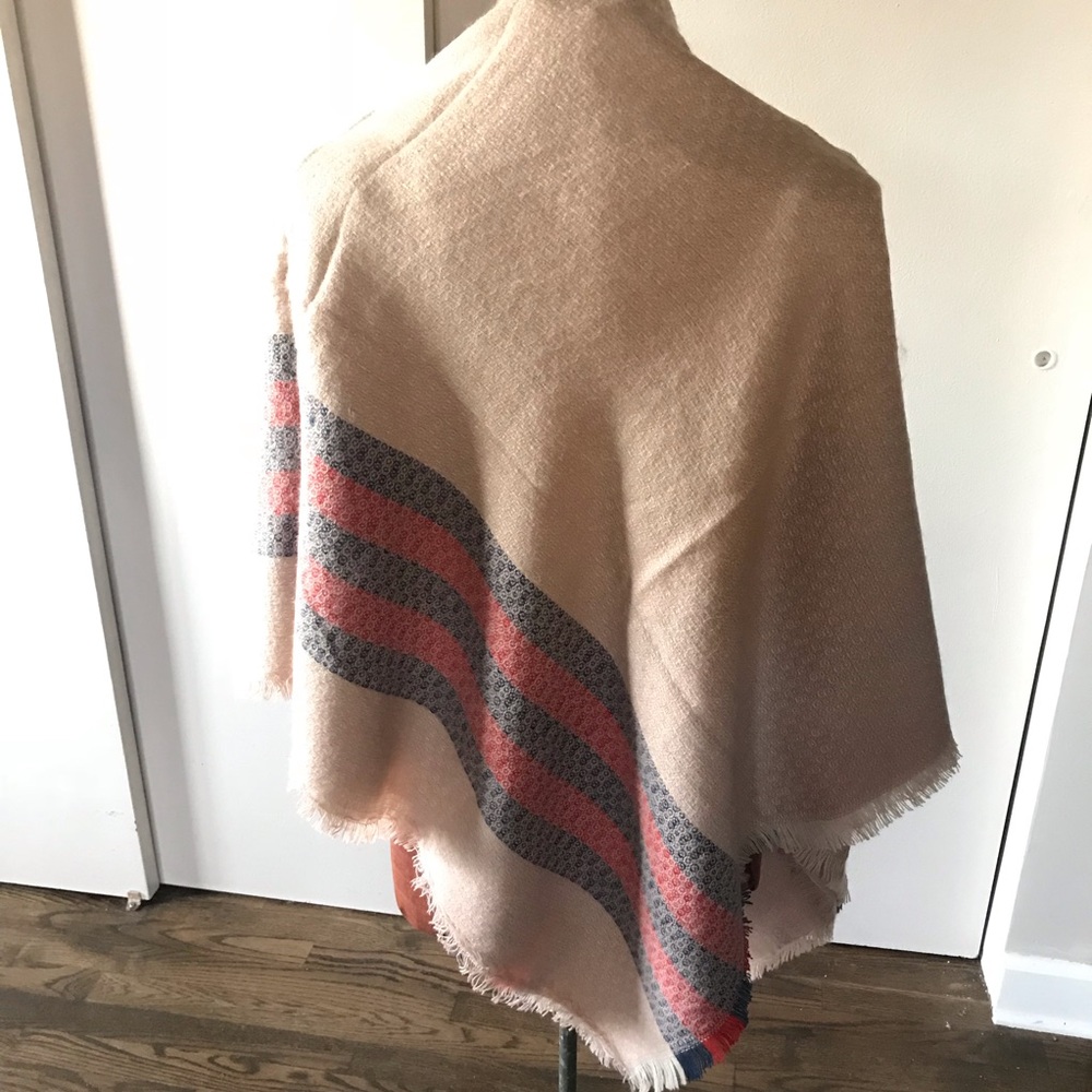Gorgeous  light pink wrap